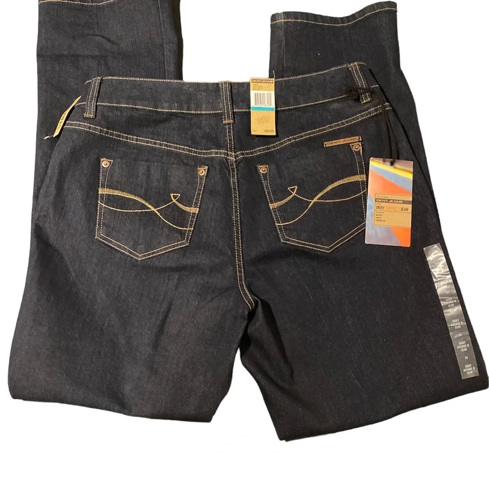 NWT DKNY Avenue B Jean size 16